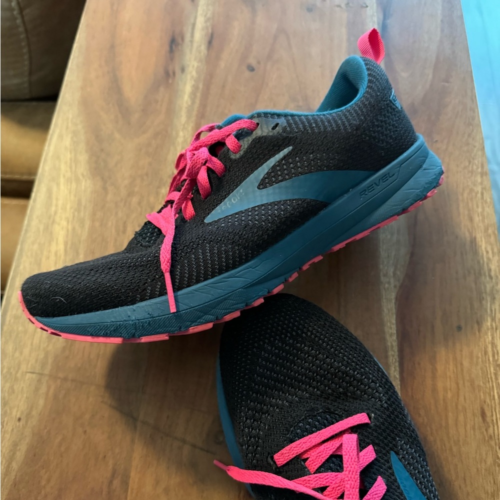 Like New - Brooks Running Revel 5.0